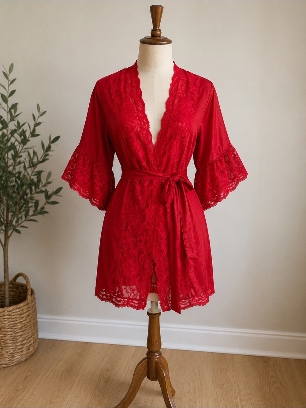 Vintage Interludes by Cira Red Lace Satin Boudoir Robe Small